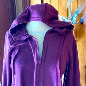 💟  2-Pieces - Hoodie top XXL and Leggings XL